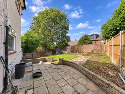 Dunstable Road, Romford, RM3, Image 14