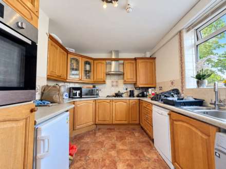 Dunstable Road, Romford, RM3, Image 2