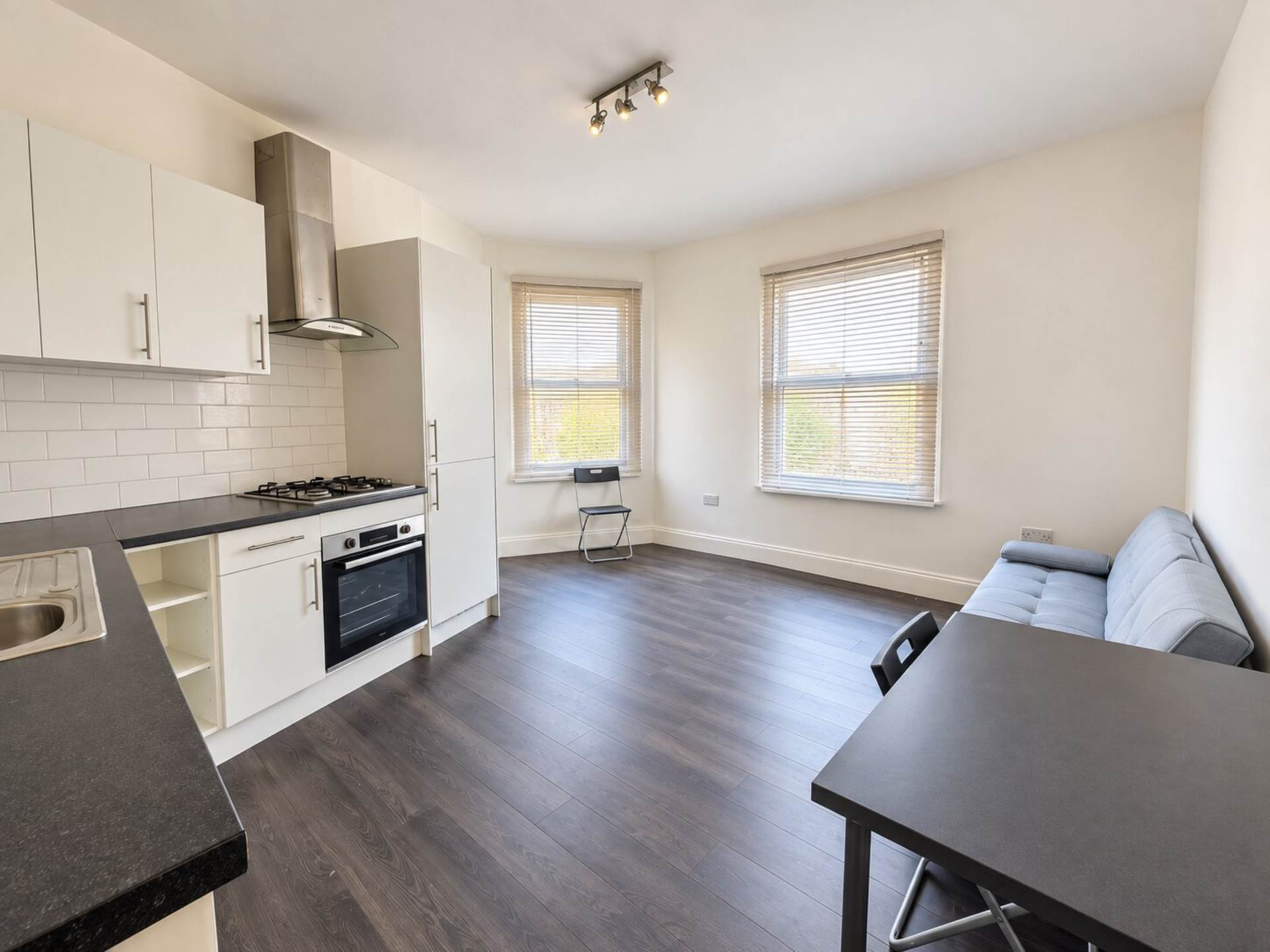 High Road, Leytonstone, E11 4PB, Image 5