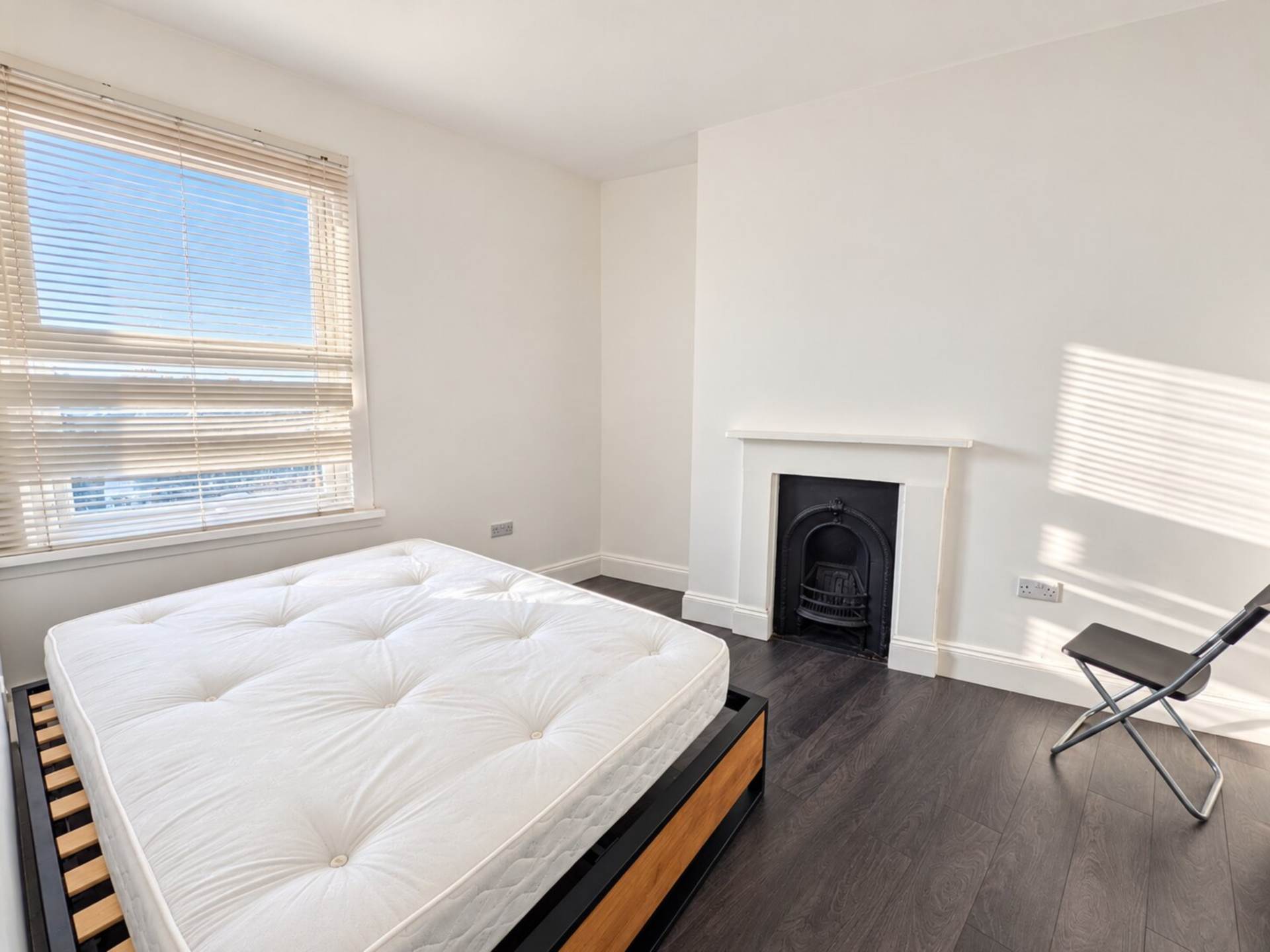 High Road, Leytonstone, E11 4PB, Image 6