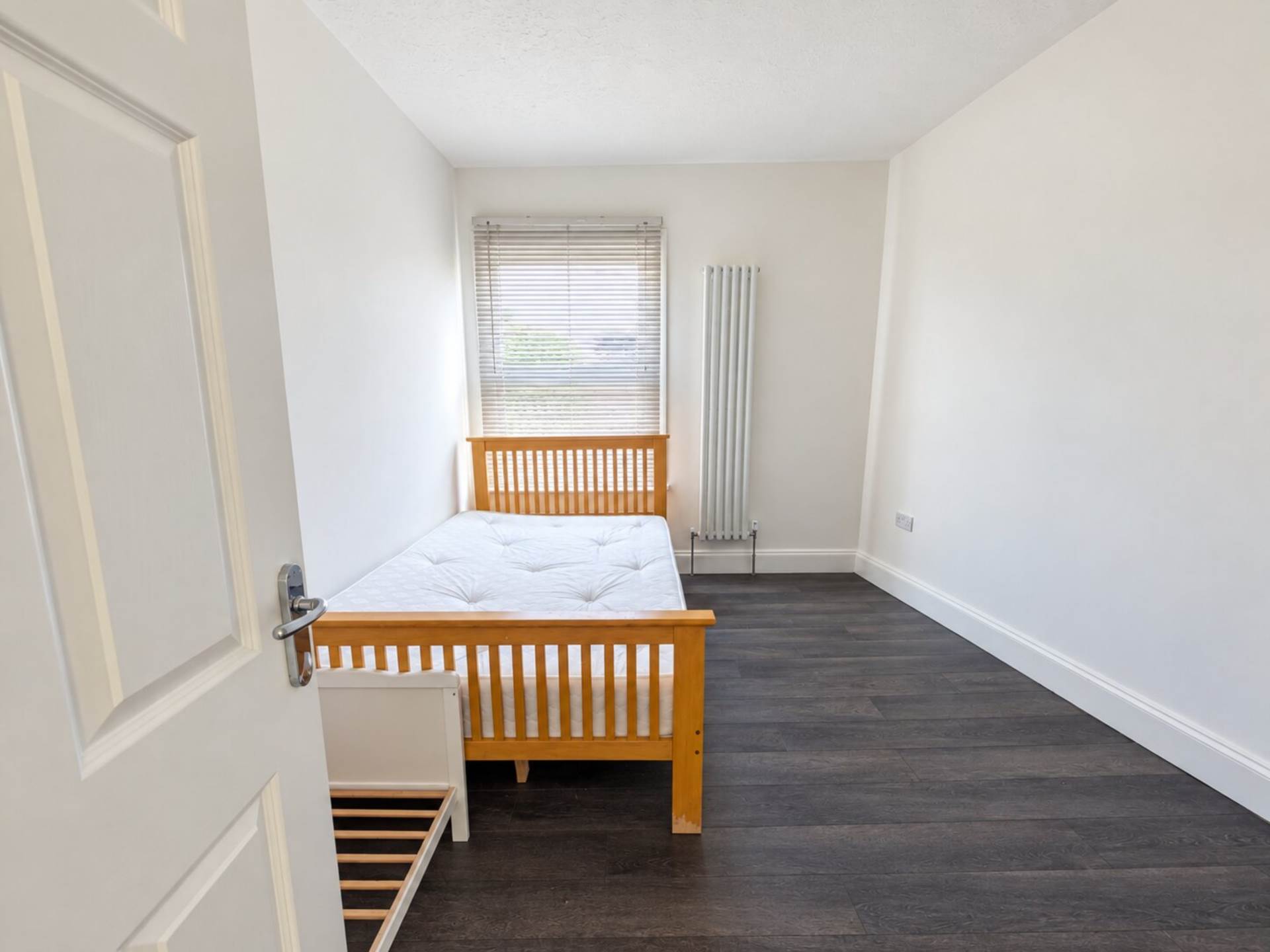 High Road, Leytonstone, E11 4PB, Image 7
