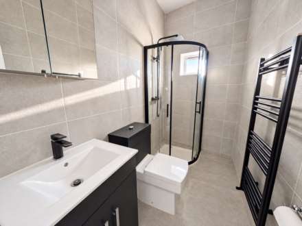High Road, Leytonstone, E11 4PB, Image 2