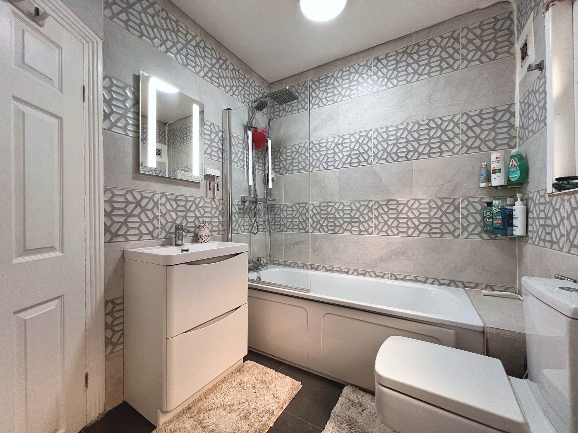 Bartle Avenue, London, E6 3AJ, Image 9