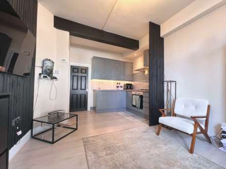 Bartle Avenue, London, E6 3AJ, Image 2