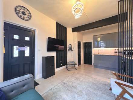 Bartle Avenue, London, E6 3AJ, Image 3