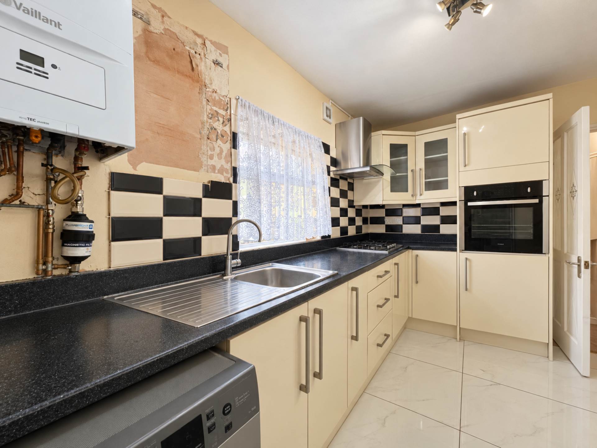 Derby Road, Forest Gate, E7 8NH, Image 2