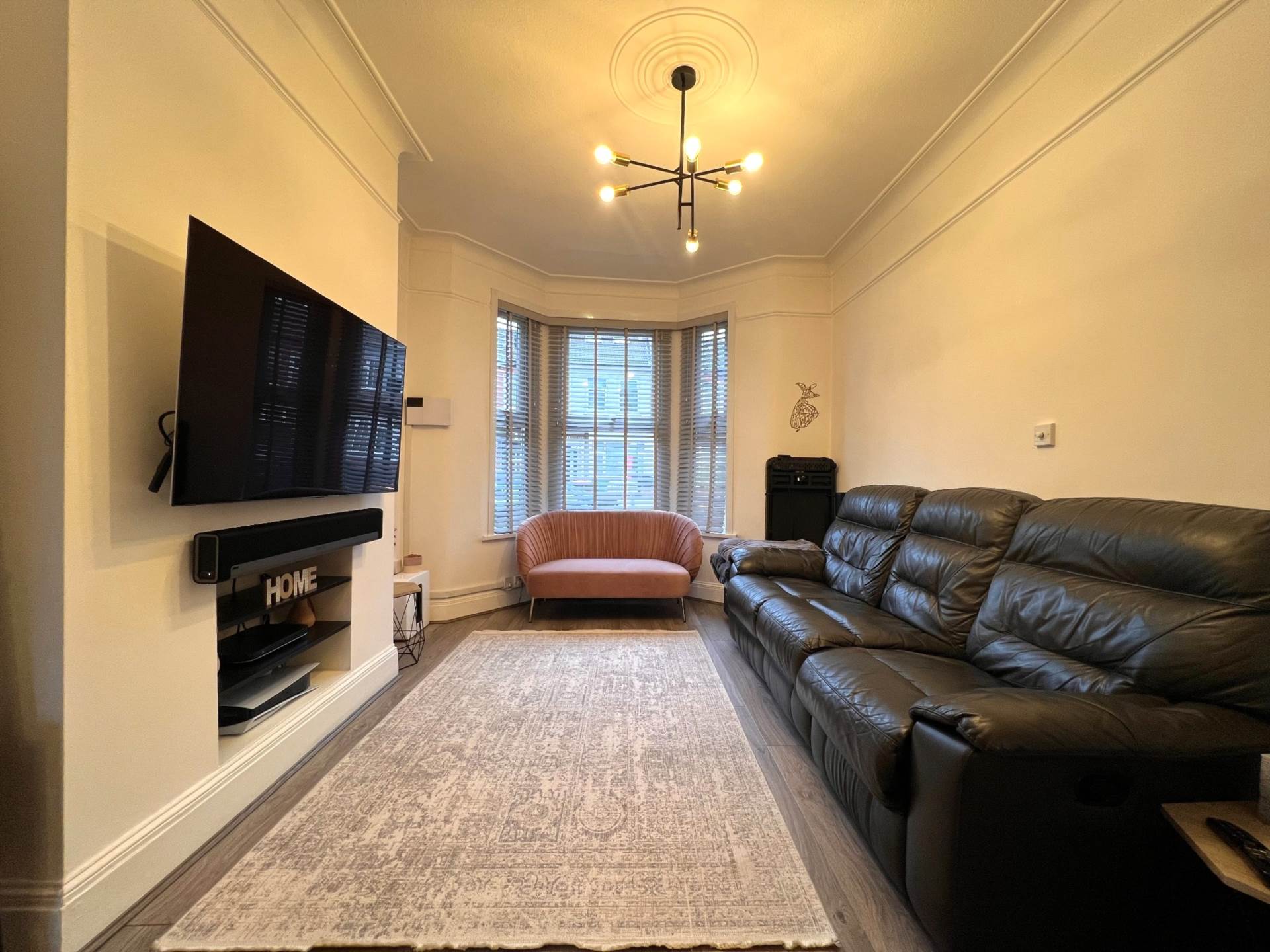 Dersingham Avenue, Manor Park, E12 6HW, Image 2