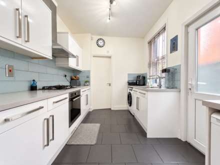 Dersingham Avenue, Manor Park, E12 6HW, Image 5