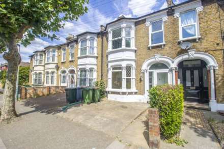4 Bedroom Terrace, Terrace Road, Plaistow, E13