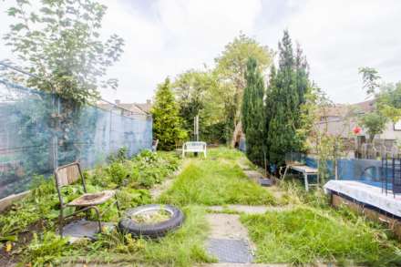 Field Road, Forest Gate, E7, Image 6