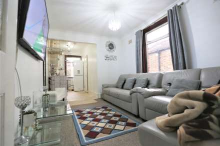 Field Road, Forest Gate, E7, Image 2