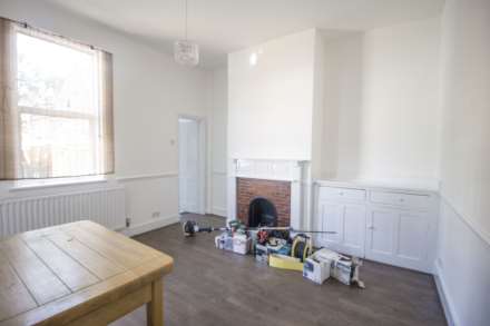 Romford Road, Manor Park, E12, Image 10