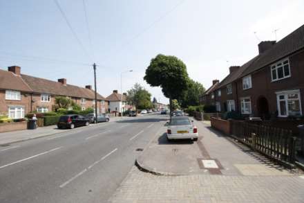 Porters Avenue, Dagenham, Image 13