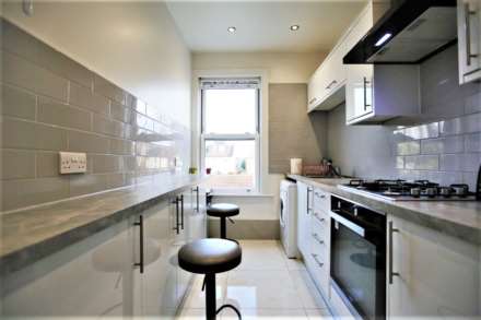 2 Bedroom Flat, Pembroke Road, Ilford, IG3