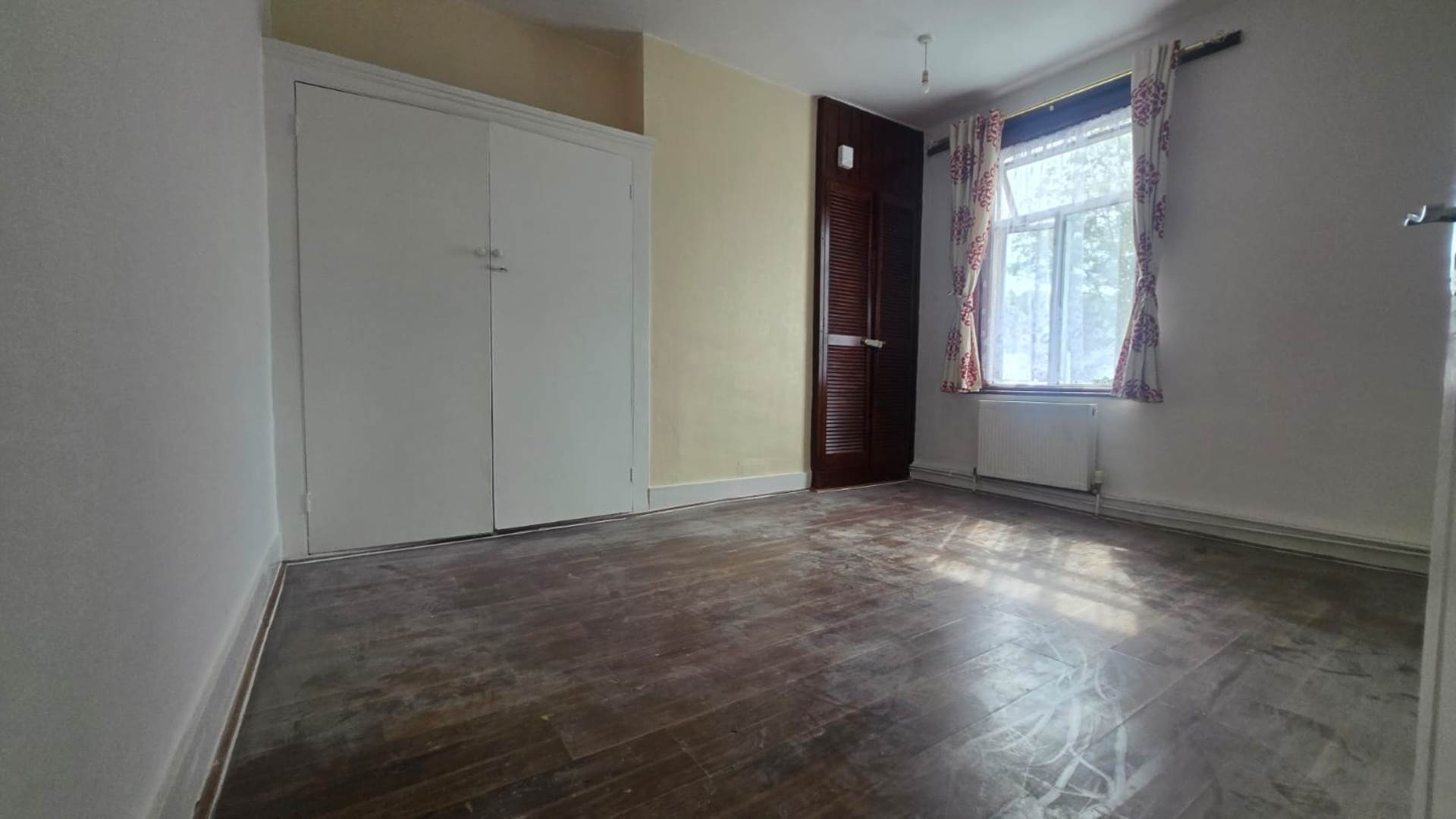 Altmore Avenue, East Ham E6, Image 3
