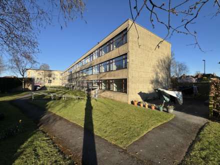 St Martins Court, Bath, Image 10
