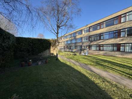 St Martins Court, Bath, Image 18