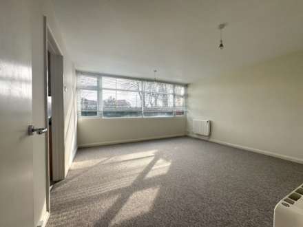St Martins Court, Bath, Image 2