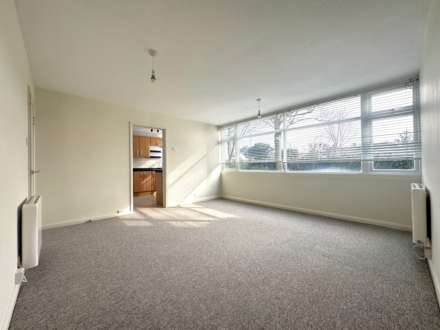 St Martins Court, Bath, Image 3