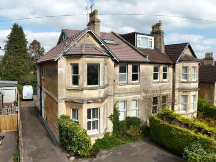 Grosvenor Villas, Bath, Image 21