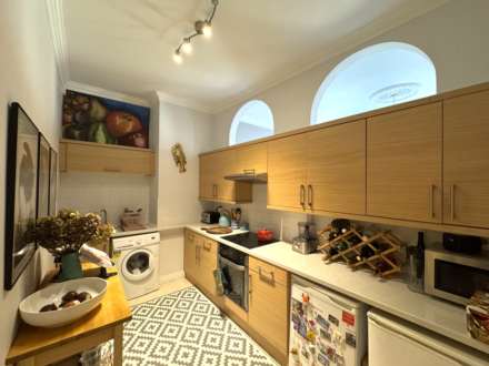 Grosvenor Place, Bath, Image 4