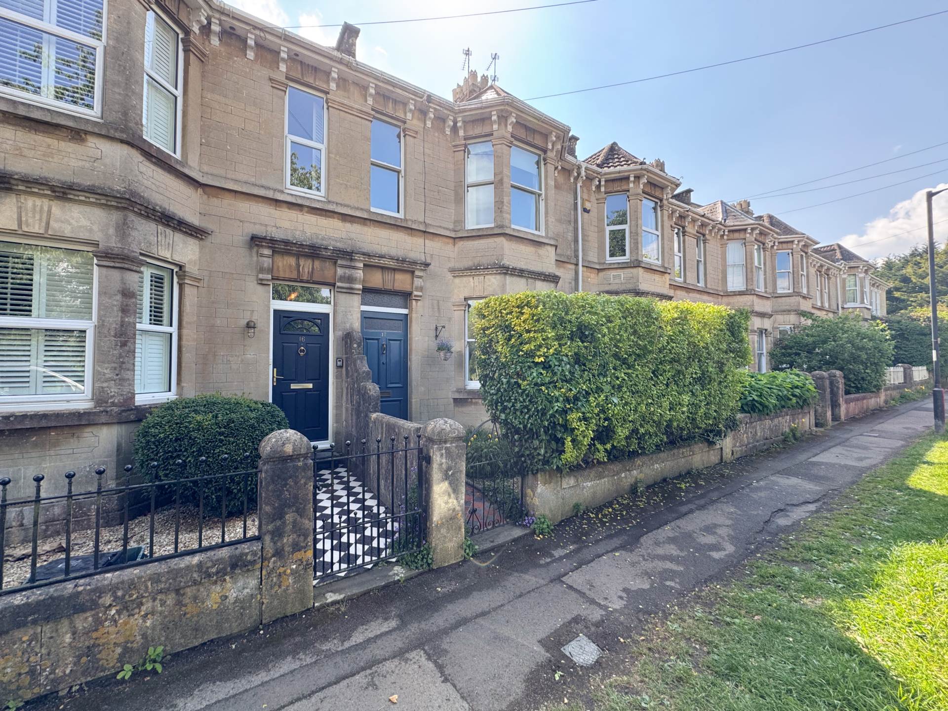 The Firs, Bath, Image 1