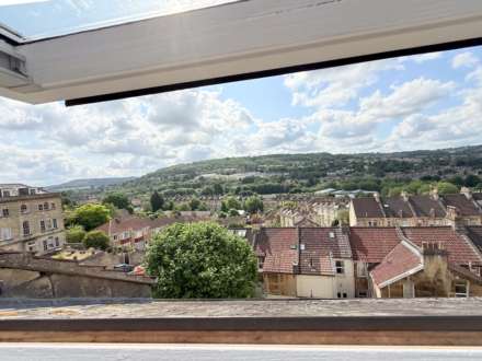 Gillingham Terrace, Bath, Image 22