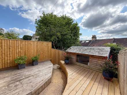 Gillingham Terrace, Bath, Image 24