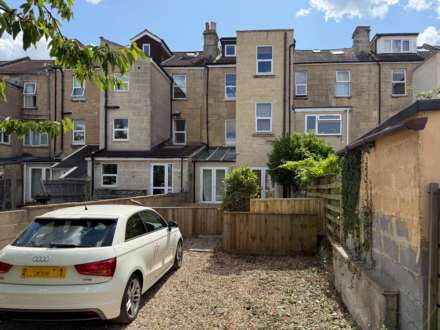 Victoria Terrace, Bath, Image 2