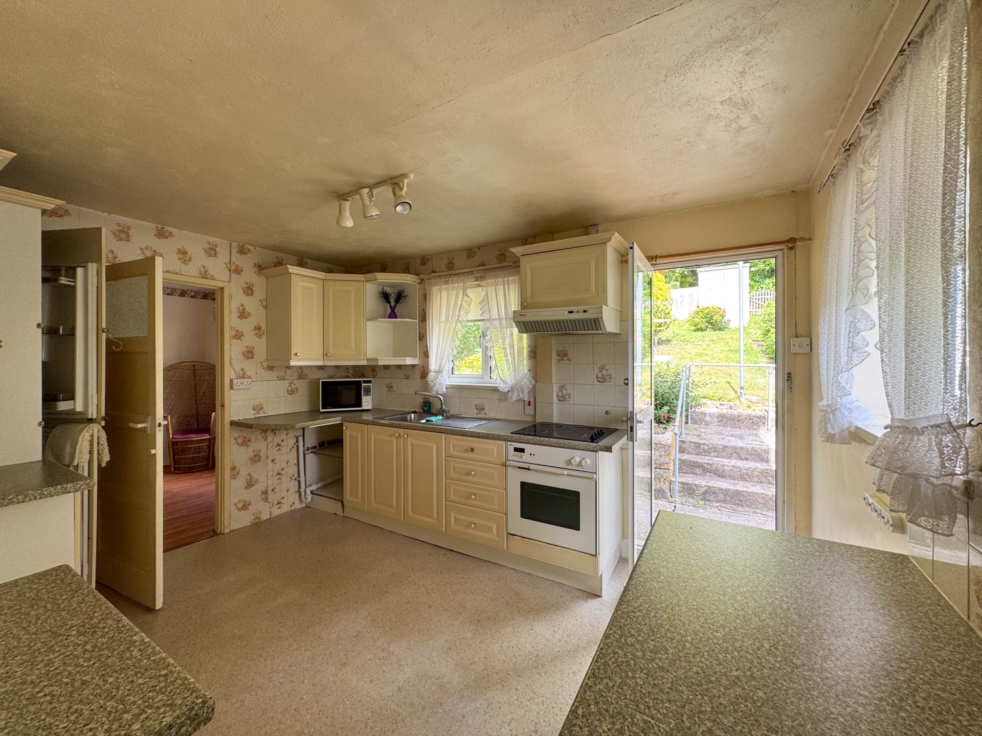 Elmhurst Estate, Batheaston, Image 4