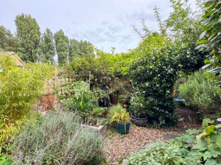 Larkhall Terrace, Bath, Image 30