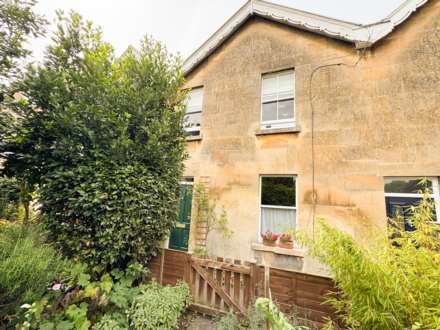 Larkhall Terrace, Bath, Image 4