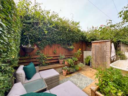 Larkhall Terrace, Bath, Image 9