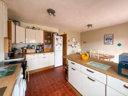 Ringswell Gardens, Bath, Image 11
