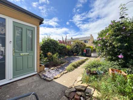 Ringswell Gardens, Bath, Image 6