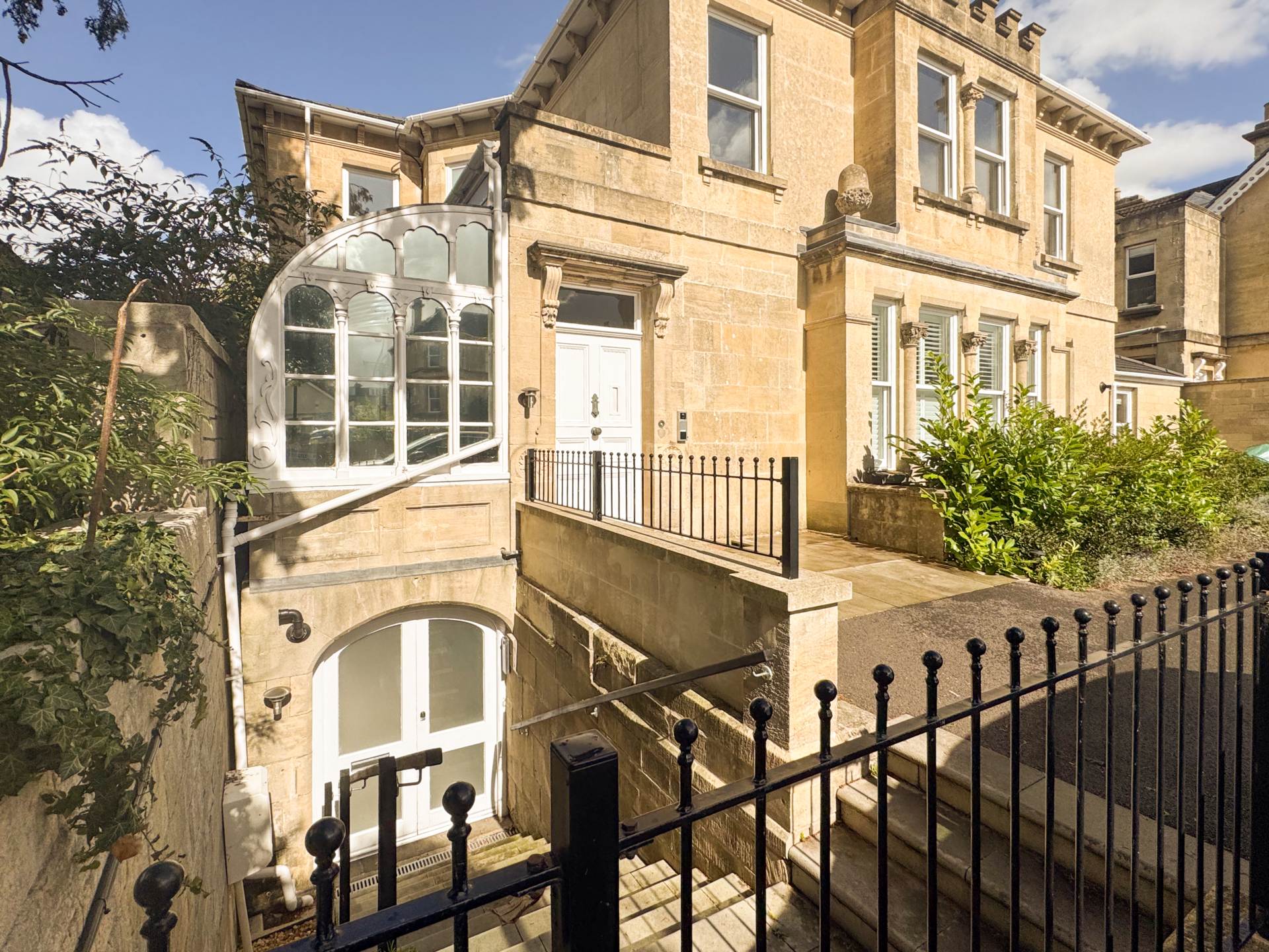 Upper Oldfield Park, Bath, Image 2