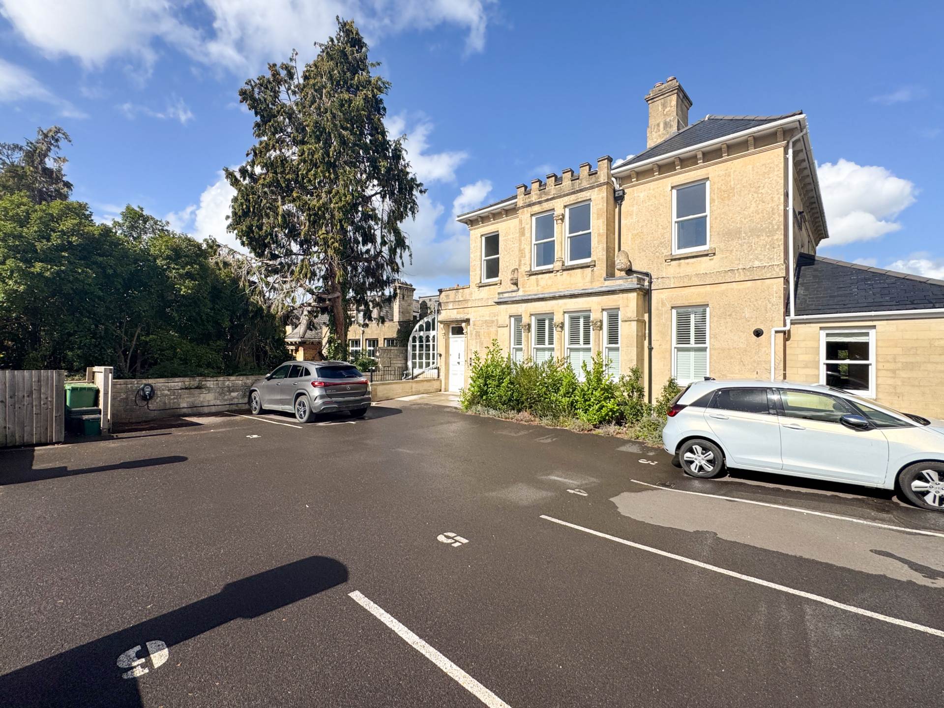 Upper Oldfield Park, Bath, Image 27