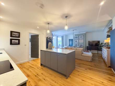 Upper Oldfield Park, Bath, Image 13