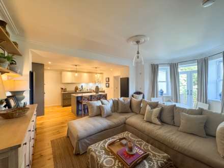 Upper Oldfield Park, Bath, Image 14