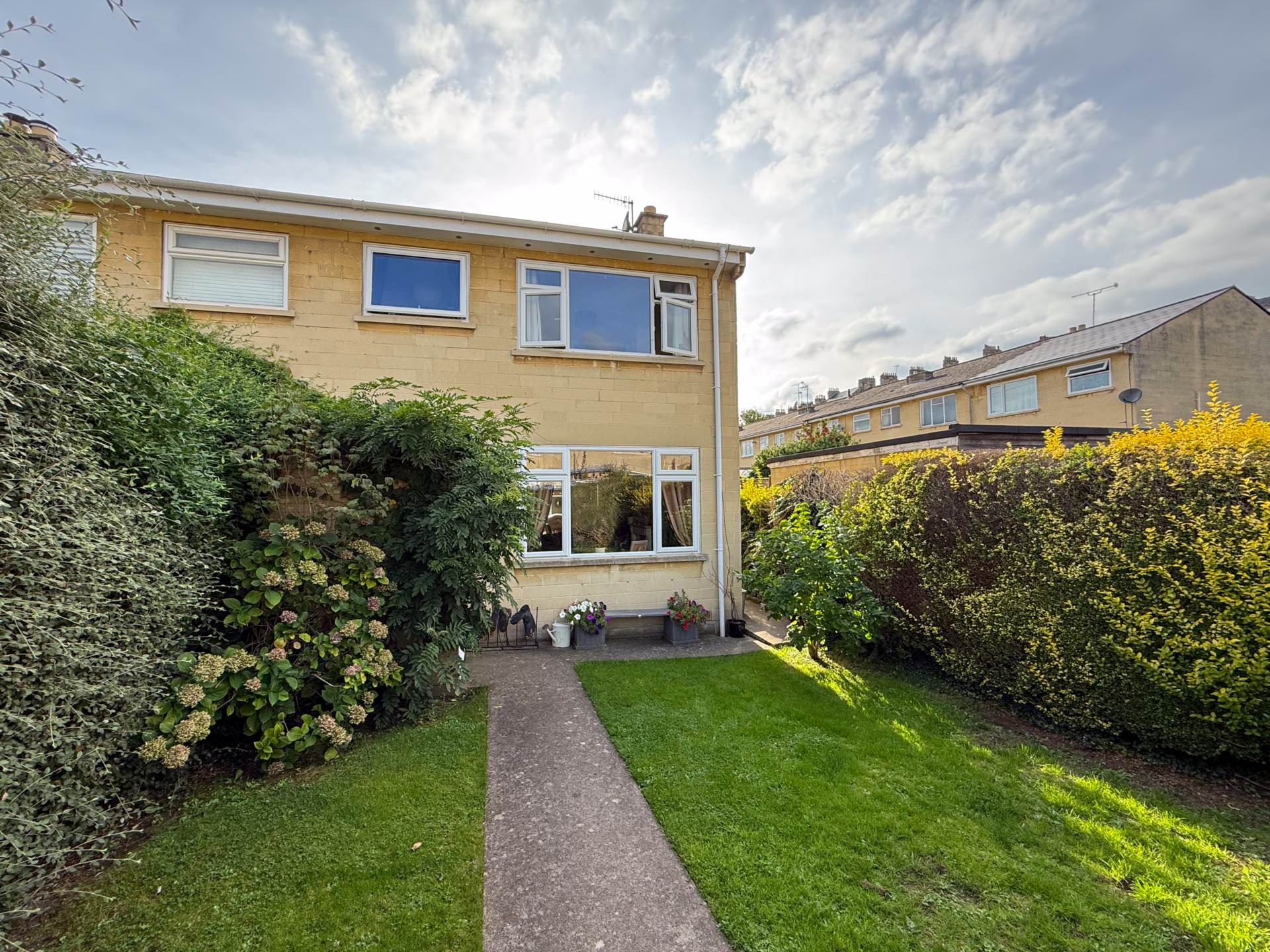 Ringswell Gardens, Bath, Image 1
