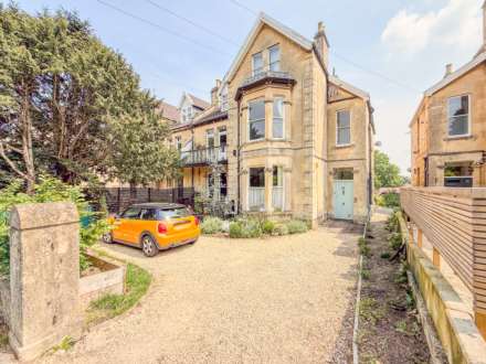 Combe Park, Bath, Image 1