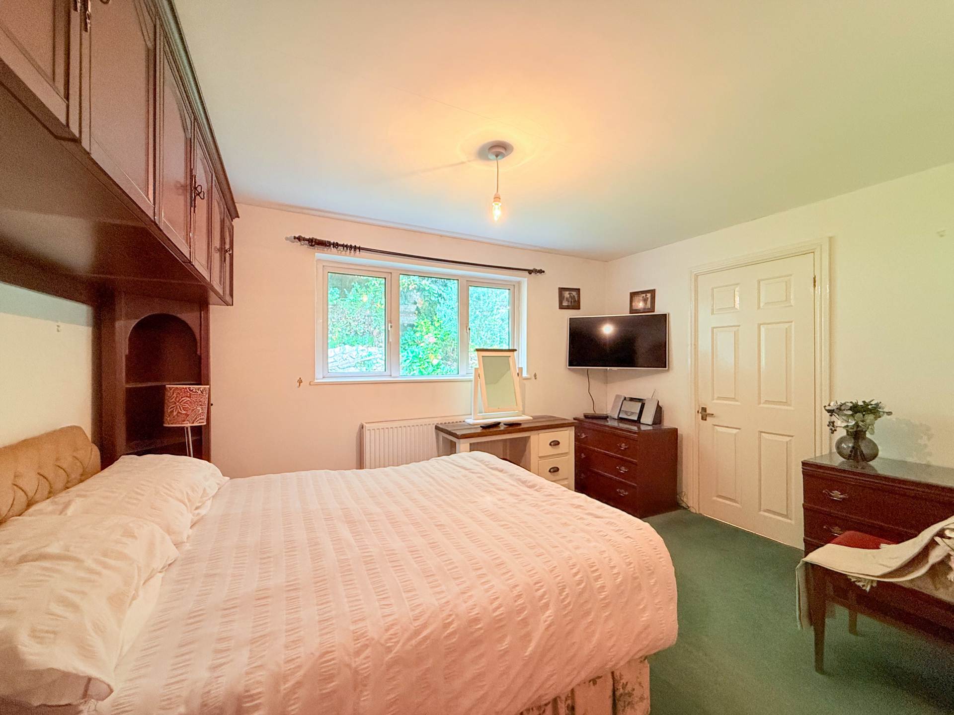 Perfect View, Bath, Image 12