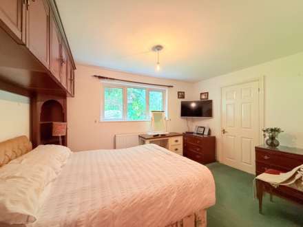 Perfect View, Bath, Image 12