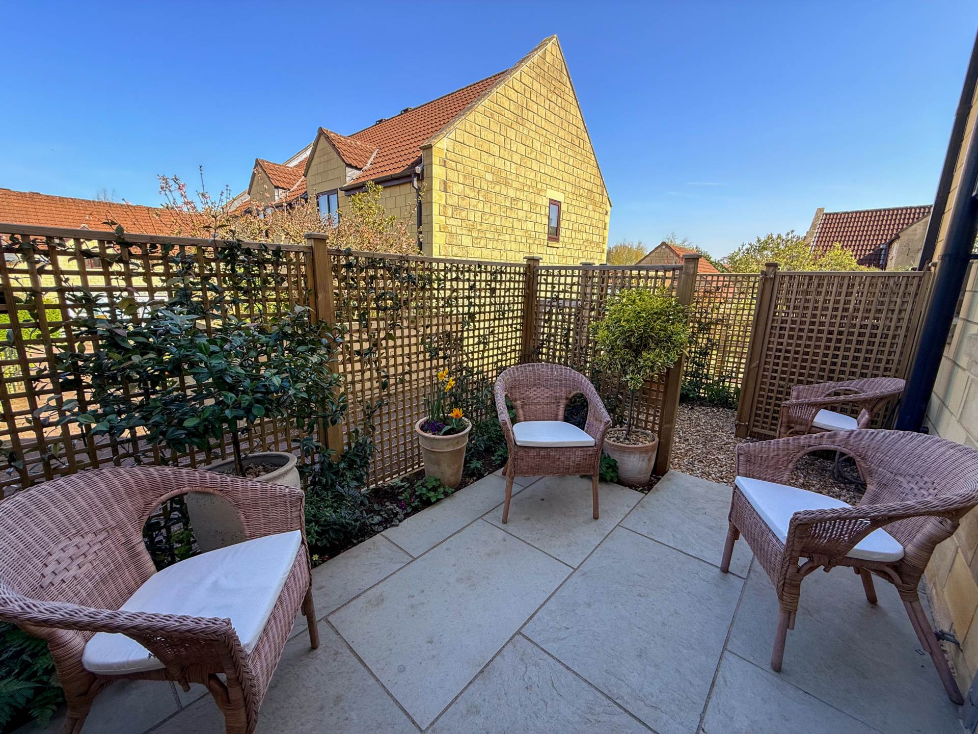 Harbutts, Bathampton, Image 12