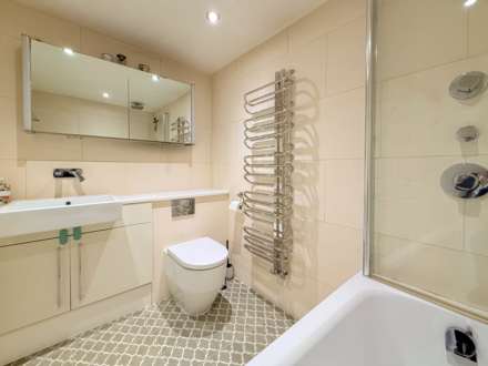 Grosvenor Place, Bath, Image 15