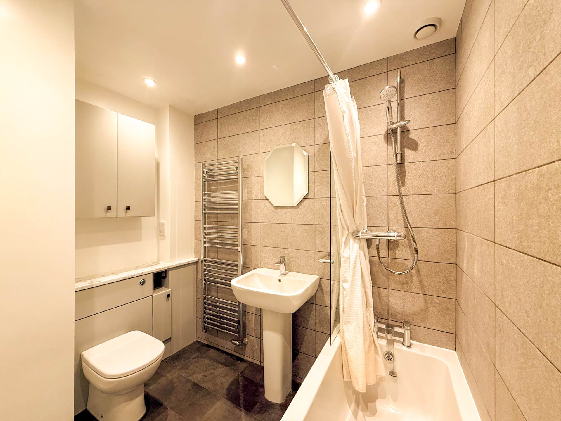 Greenway Court, Bath, Image 11