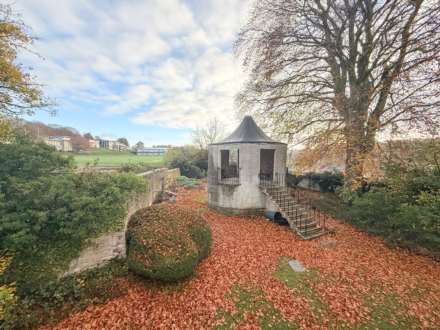 Greenway Court, Bath, Image 15