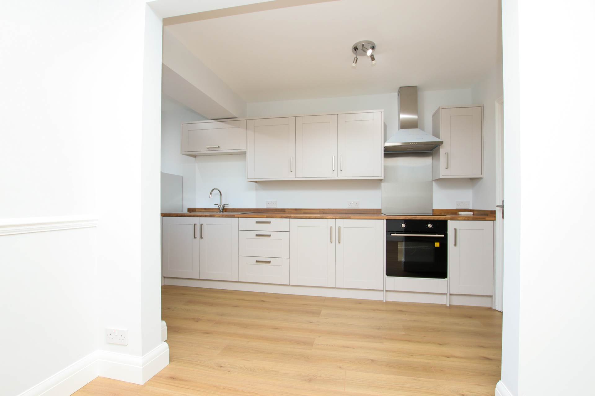 Bloomfield Drive, Bath, Image 11