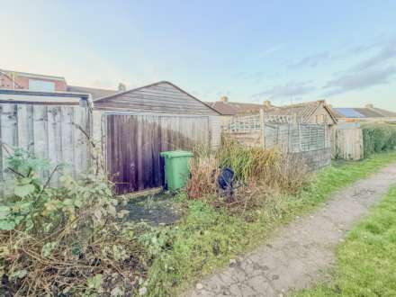 Bloomfield Drive, Bath, Image 25