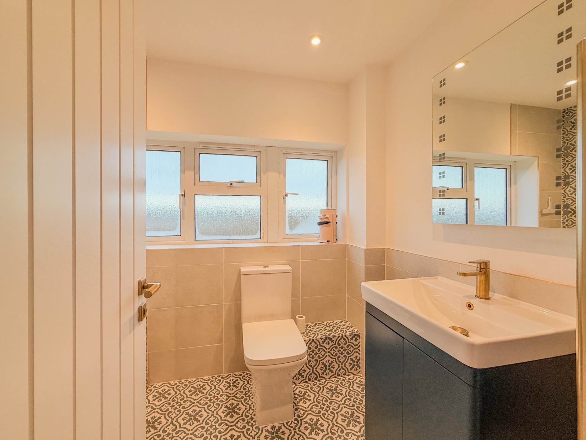 Mountain Wood, Bath, Image 19